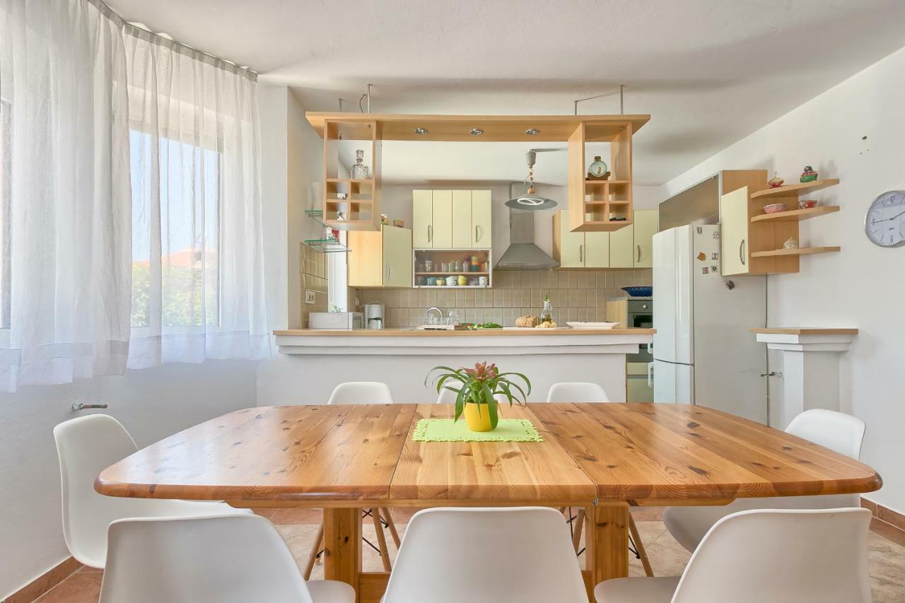 Holiday Home Nikol プーラ エクステリア 写真
